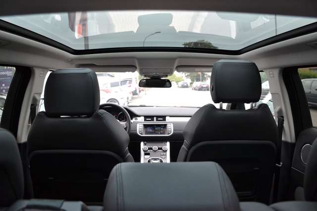 Left hand drive LANDROVER RANGE ROVER EVOQUE SI4 Dynamic